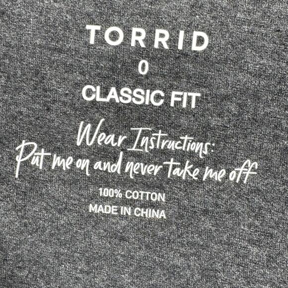 Torrid blouse large Roses Flocked Girlfriend V-Neck Long Sleeve Tee gray NEW - Picture 6 of 8